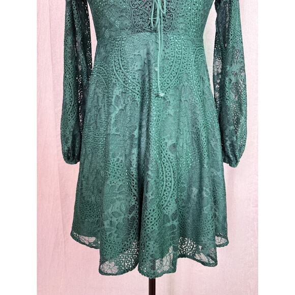 Double Crazy Dress Women Size Small Green Fit and Flare Mini Crotchet Tie E277 - Picture 3 of 12